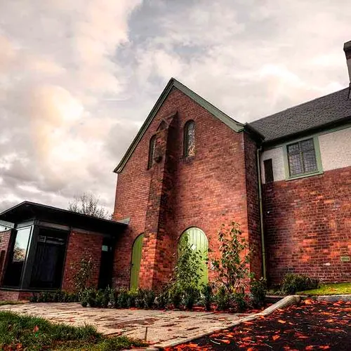 Calman Cancer Support Centre, photograph 1
